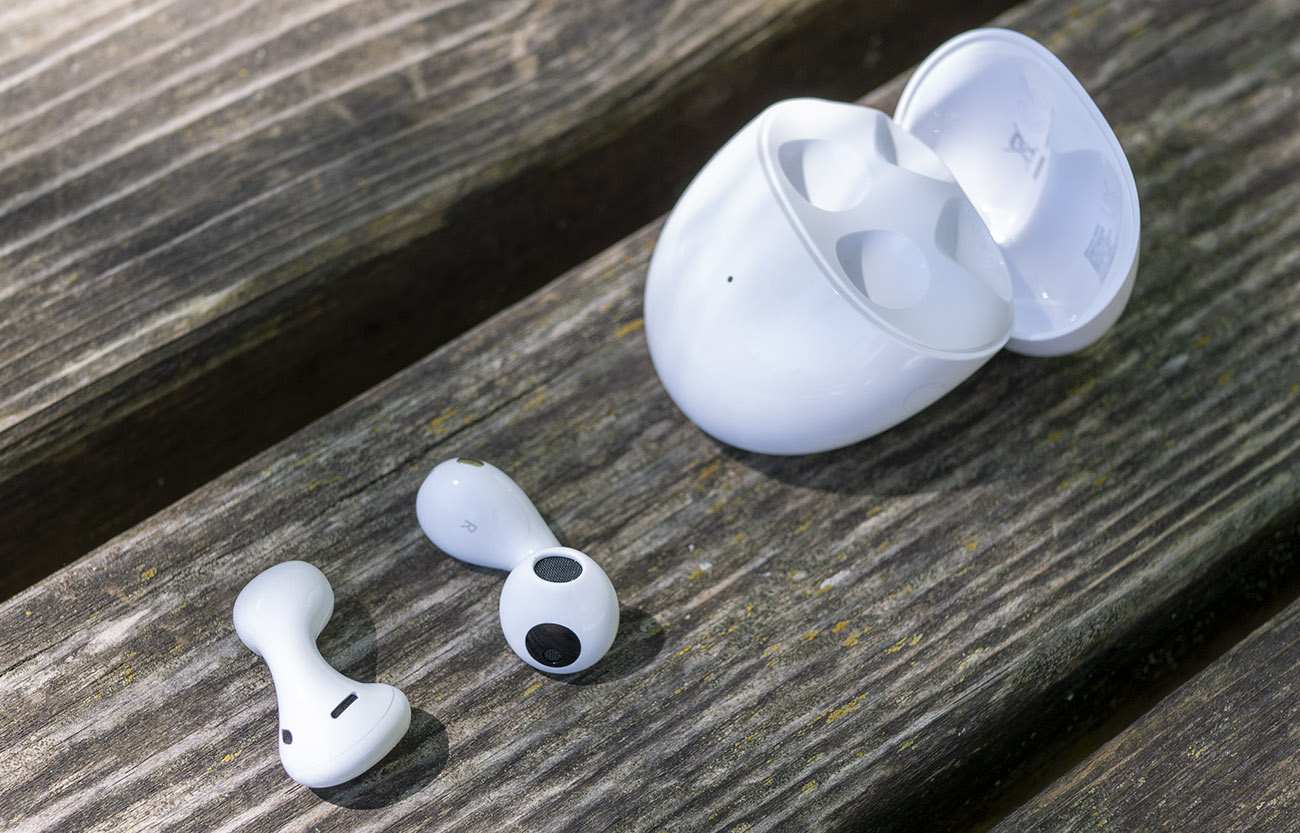 РЕВЮ: Huawei FreeBuds 5 са с уникален дизайн