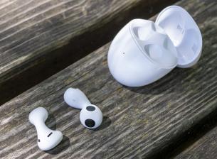 РЕВЮ: Huawei FreeBuds 5 са с уникален дизайн