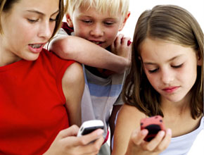 VIVACOM с 28% повече мобилни абонати през 2011 г.