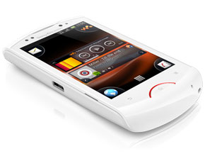 Sony Ericsson представя социален музикален смартфон