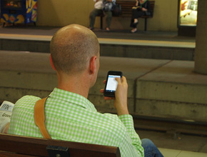 В края на 2010 г. продажбите на смартфони изпревариха тези на компютрите