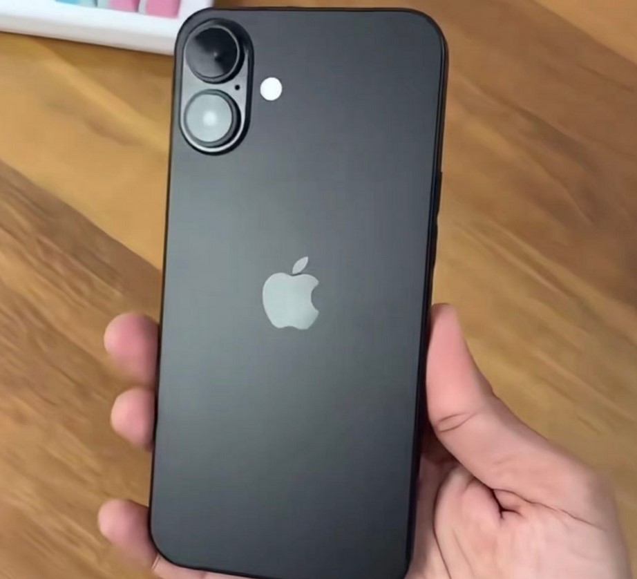 Така ли ще изглежда iPhone 16?