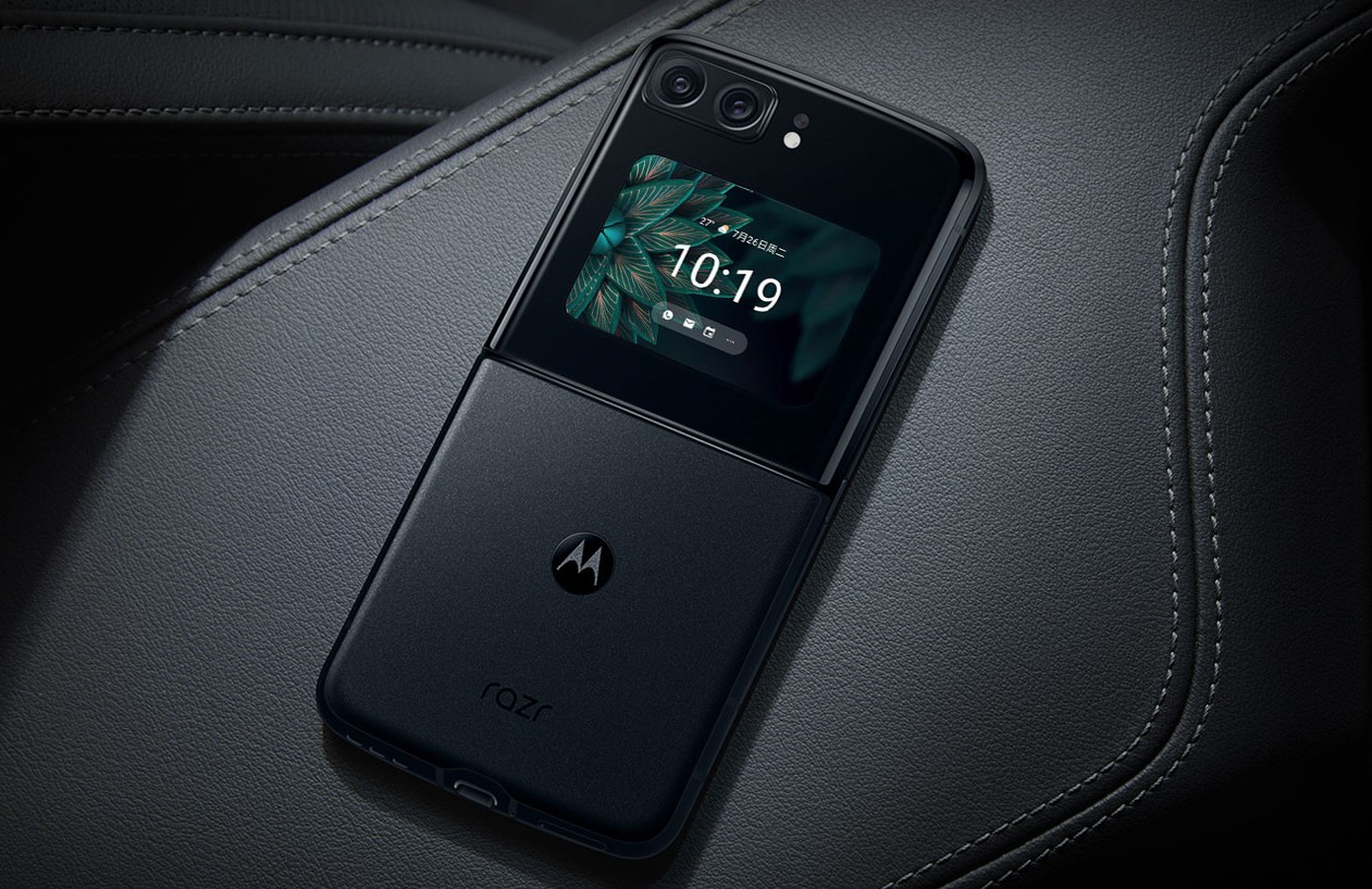 Motorola подготвя два модела Razr за догодина