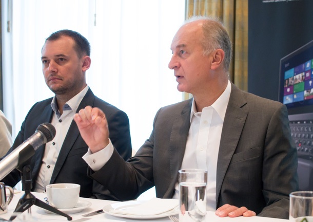 Lenovo иска да продаде в България над 60 000 смартфона до края на годината