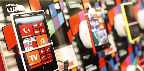 Руски оператор хвали Windows Phone и иска предоговаряне с Apple