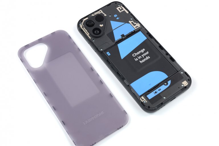 Fairphone 5 получава отлична оценка от iFixit