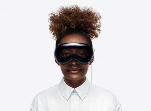 Apple не се отказва от смесената реалност, но поне временно спира работа по Vision Pro 2