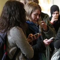 4 милиарда GSM потребители