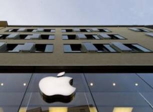 Европейската комисия може да разследва Apple заради договорите с операторите