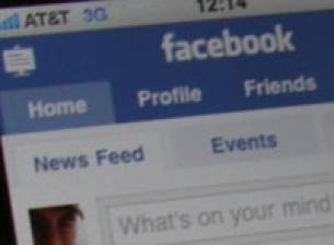 Facebook с нова мобилна версия за телефони със сензорен дисплей