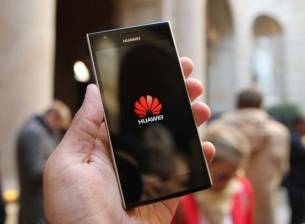 Конгресмени планират закон срещу Huawei и ZTE