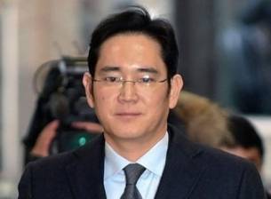 Шефът на Samsung осъден на 5 години затвор заради корупция