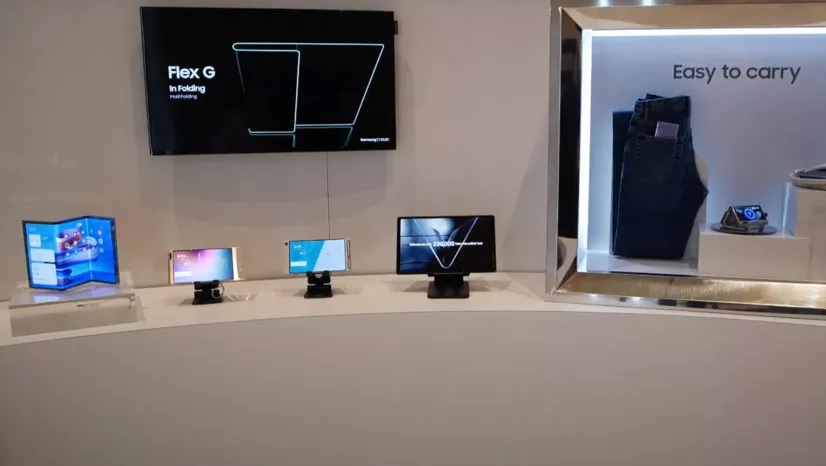 Samsung подготвя и сгъваем таблет