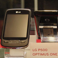 Нови снимки на LG Optimus Chic и Optimus One