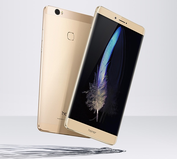 Honor Note 8 впечатлява с 6,6” AMOLED дисплей