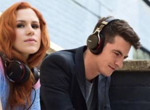 Sony представи слушалки с NFC възможности