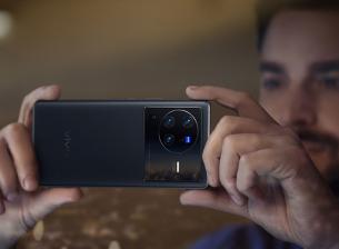 Започват продажбите на Vivo X80 Pro в България