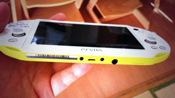 Новата версия на PS Vita ще се зарежда чрез micro USB