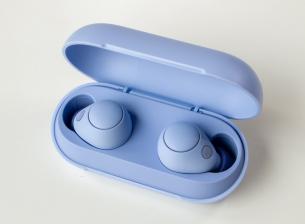 РЕВЮ: Sony WF-C700N предлагат удобство, хубав звук и шумопотискане 