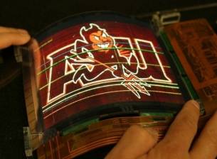 LG ще разработва гъвкави дисплеи с диагонал 60