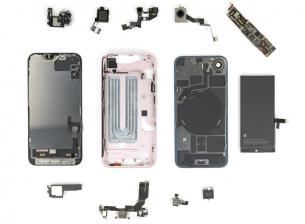 iFixit разглобиха iPhone 17e – ето как изглежда отвътре