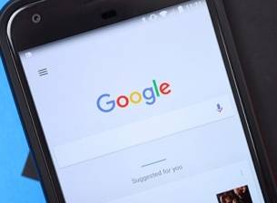 Google може би подготвя умни слушалки с Google Assistant