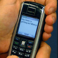 Британците пращат по 1,2 милиарда SMS седмично