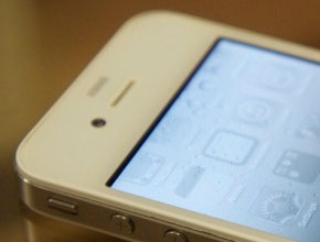 Порт на системата за гласови команди Siri и за iPhone 4