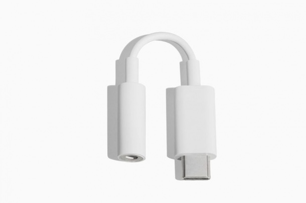 Google намали цената на преходника от USB-C към 3,5 мм жак