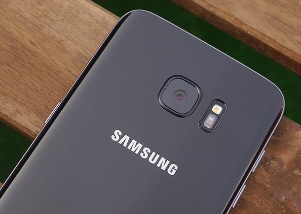 Смартфоните от висок клас генерират 29% от приходите на Samsung