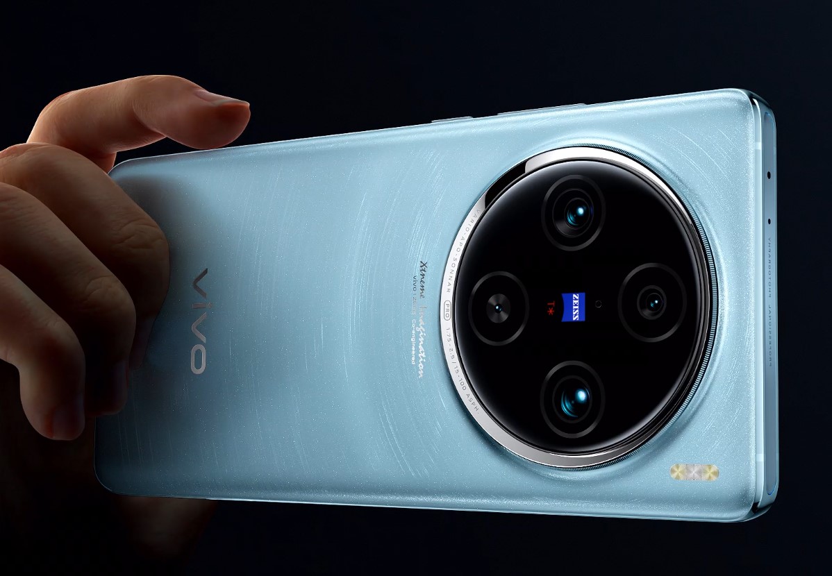 Международен дебют на серията vivo X100