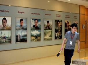 Huawei забрани на служителите си контакти с граждани на САЩ