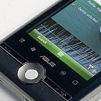 Asus работи по смартфон с WVGA сензорен екран и 5МР камера