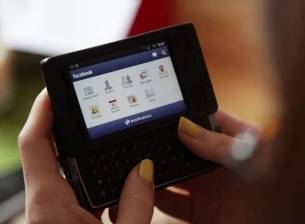 Американците прекарват 2 милиарда часа месечно в социалните мрежи