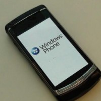 Samsung Omnia HD i8910 с Windows Phone 7