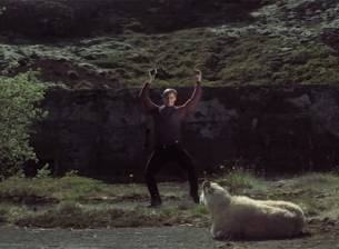 Нинджи и коза в нова реклама на Galaxy S4