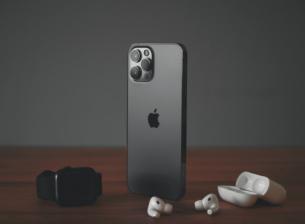 Серията Apple iPhone 12 доминира през първото тримесечие