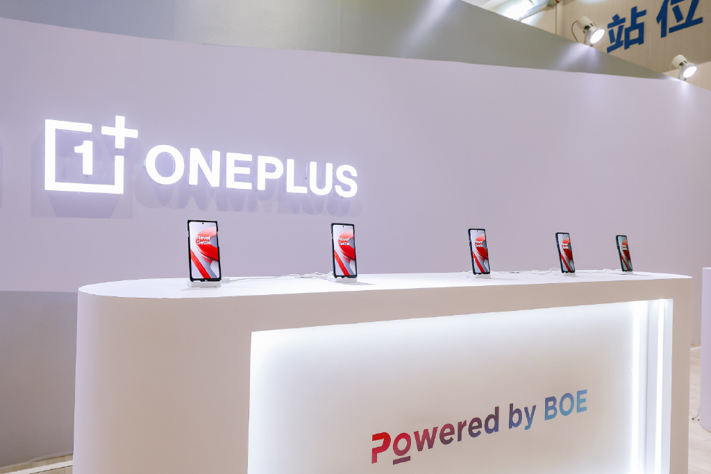 OnePlus и Realme са се слели, твърди нова информация