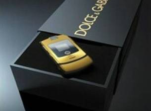 Още за RAZR V3i Dolce & Gabbana