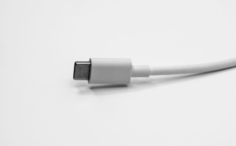 Тази седмица в Lidl: Най-евтините USB кабели