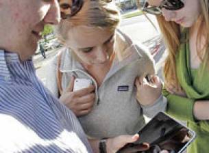 Над 300 000 броя от Apple iPad продадени за ден