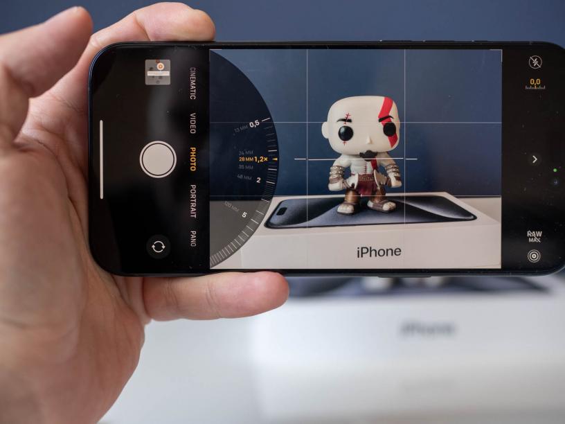 Apple подготвя и собствен камера сензор за iPhone