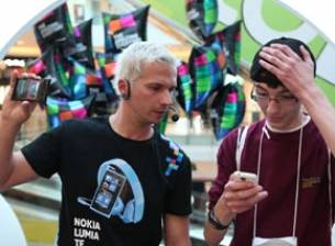 Nokia Lumia победи в надпревара с различни смартфони в столични молове