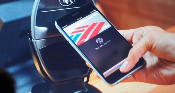 Apple Pay ще заработи в Англия през лятото
