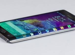 Samsung подготвя още един модел с извит Edge дисплей, твърди слух