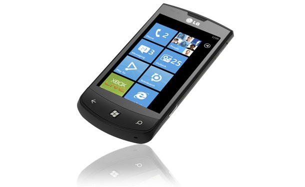 LG работи по телефон с Windows Phone 8