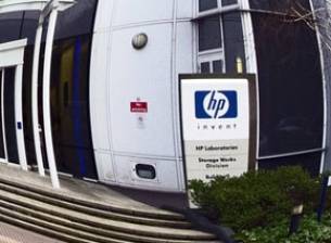 Apple продължава да доминира пазара за таблети, а HP е номер едно при лаптопите