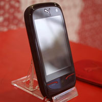 Среща с телефона на Puma