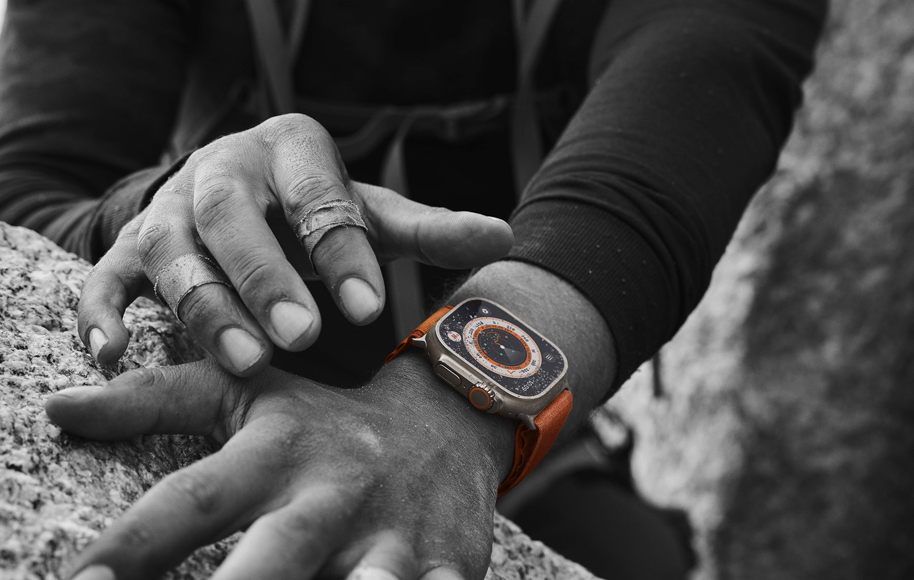 Новите модели Apple Watch вече използват основно вградения си GPS