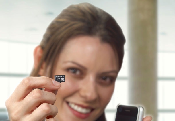 Понякога Samsung Galaxy S III унищожава скъпи microSD карти